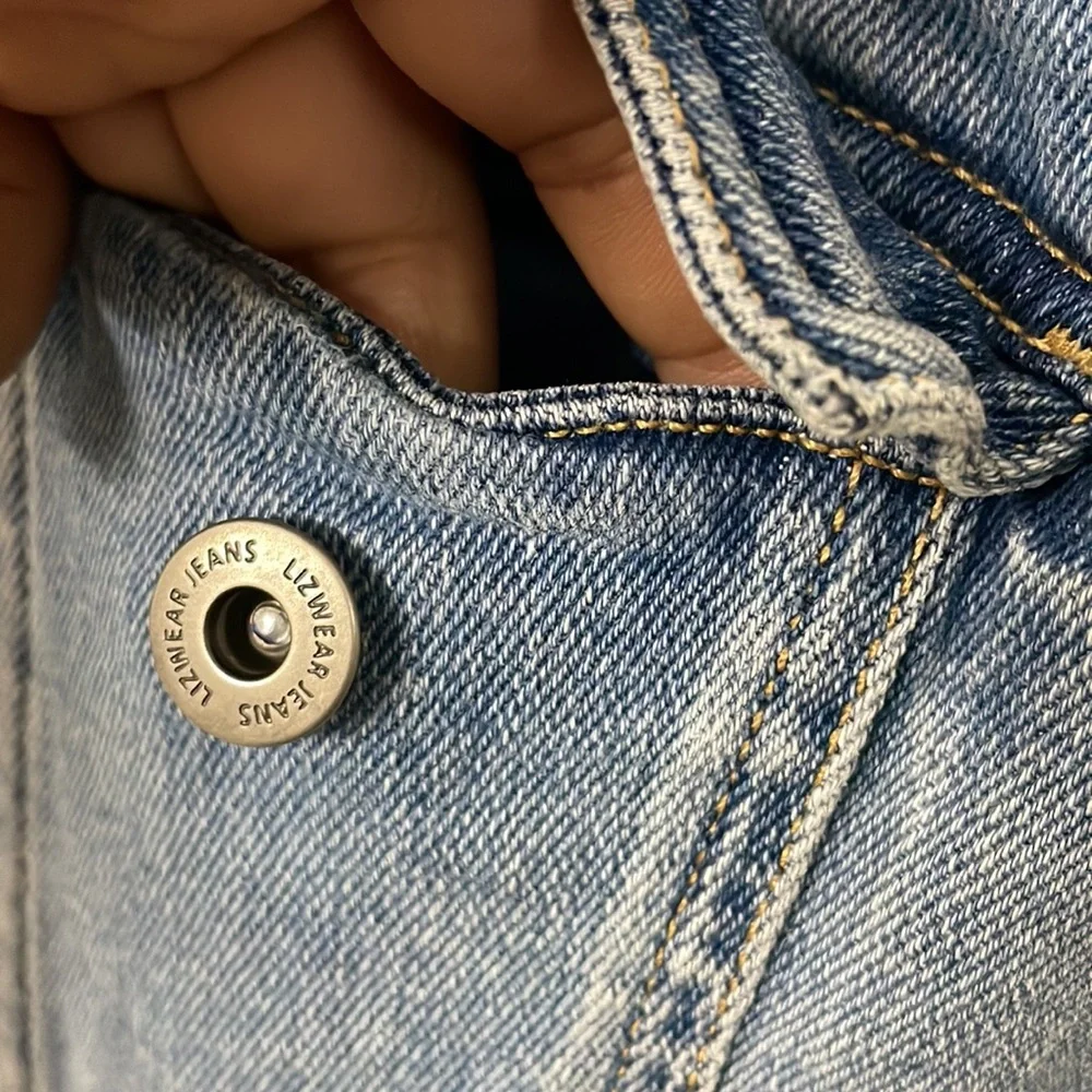 Liz Claiborne Jean jacket - Picture 8 of 13